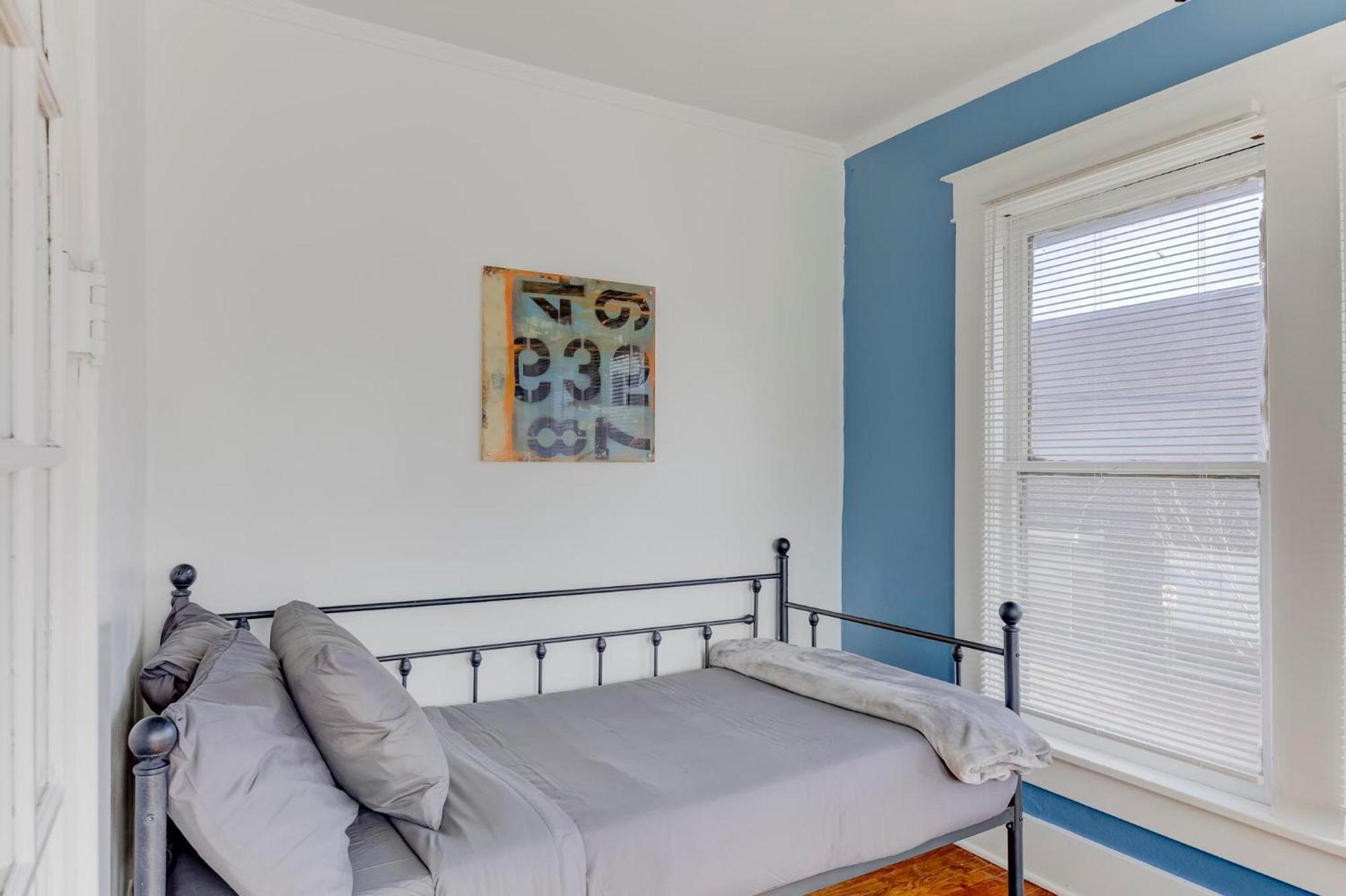 Charming Cooper-Young Flat In The Heart Of Memphis Extérieur photo